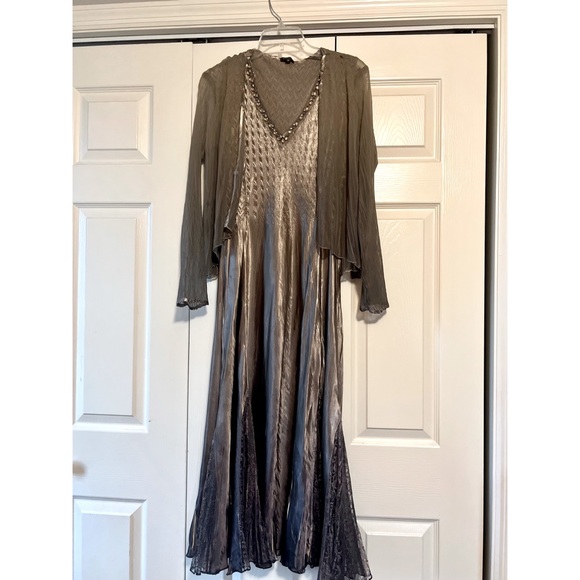 COPY - Kamarov dress, medium, worn once Mother of the Bride. - Picture 1 of 5